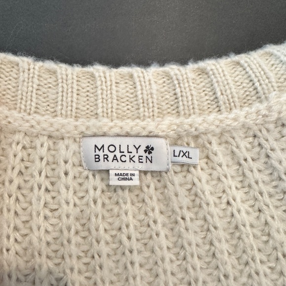 Molly Bracken Sweater L/XL New Without Tags - Picture 4 of 5